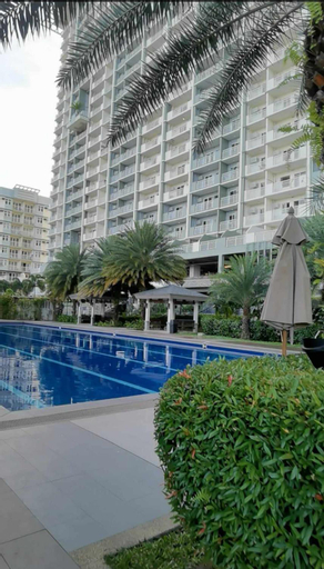 Modern 2BR Condo with Fiber Net and Netflix, Davao City