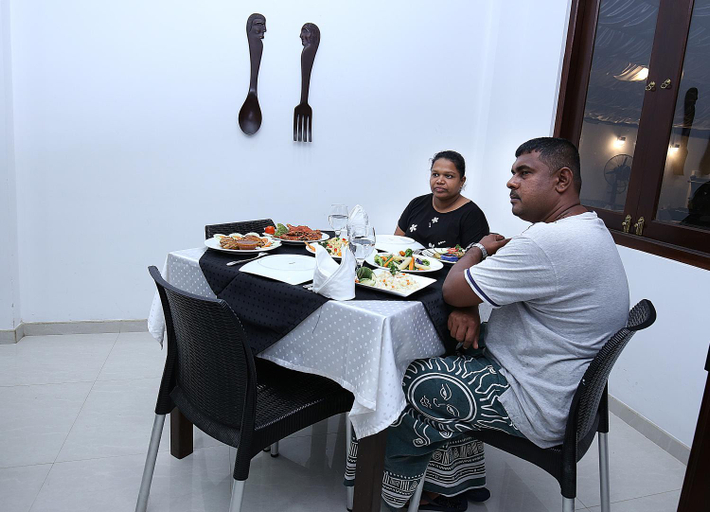Food & Drinks 5, Lavenro Hotel & Resort, Kotapola
