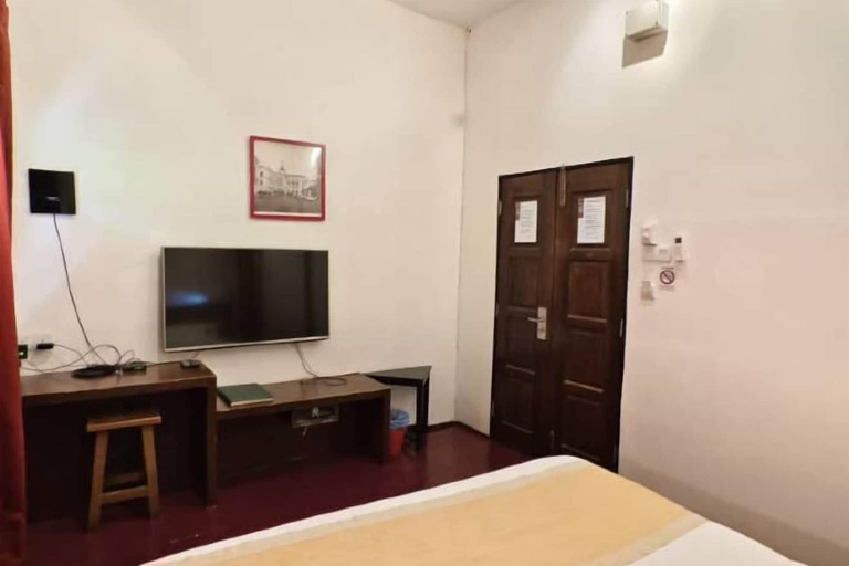 Bedroom 30