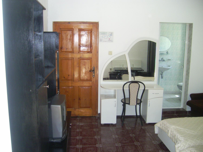 Bedroom 2, Family Hotel George, Svilengrad