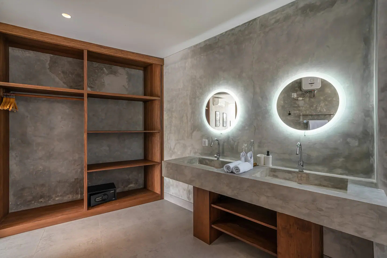 Bathroom 5, Casa Solo – Chic Industrial 1BR Villa Close to Pererenan Beach, Badung