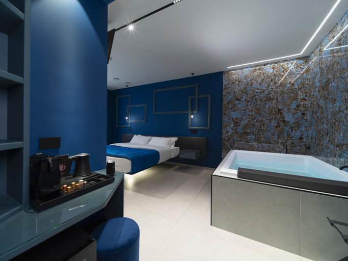Others 5, THE CAVE Suites SPA, Foggia