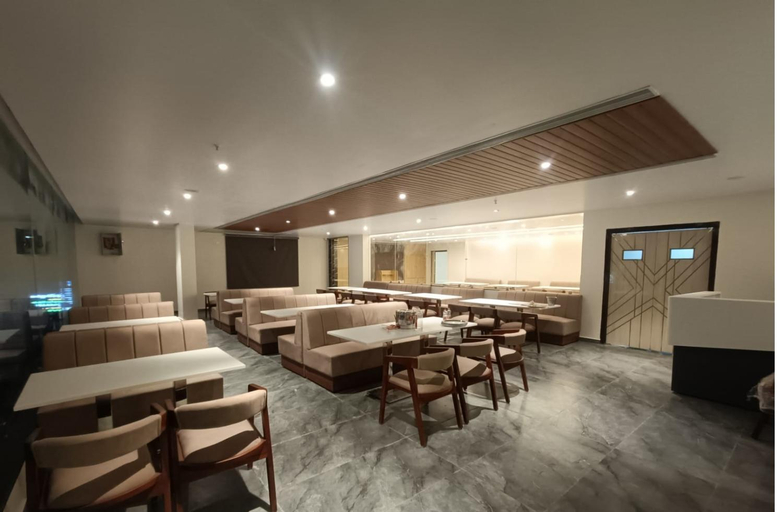 Food & Drinks 5, Hotel  New Blue Earth, Srikakulam