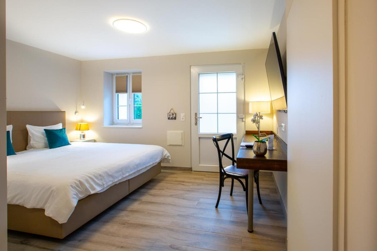 Bedroom 23