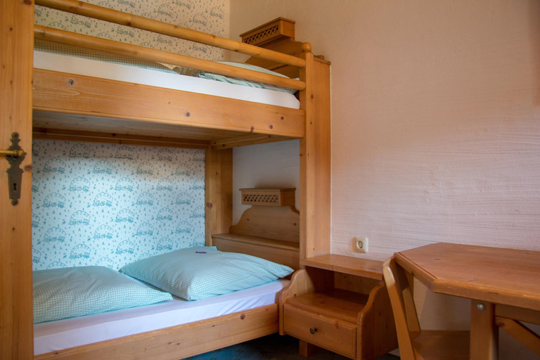 Bedroom 2, Hochberghaus Resort, Gmunden