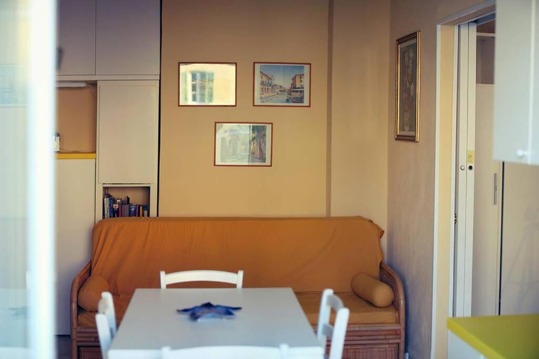 Bedroom 2, Centrally located apt by harbour with elevator, Imperia