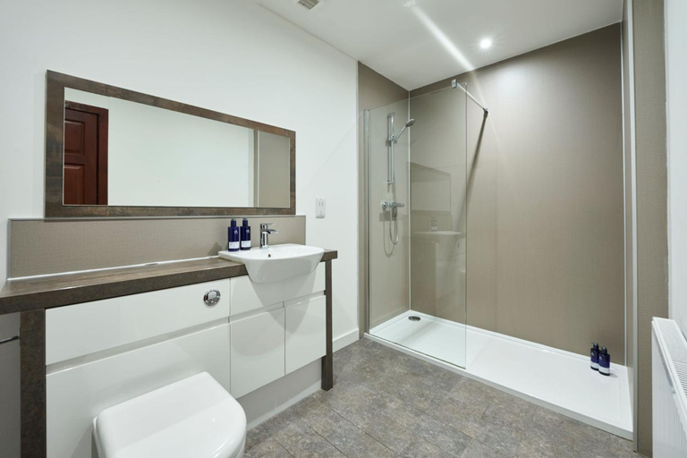 Bathroom 3, Plockton Inn, Highland