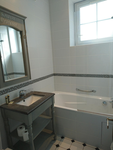 Bathroom 4