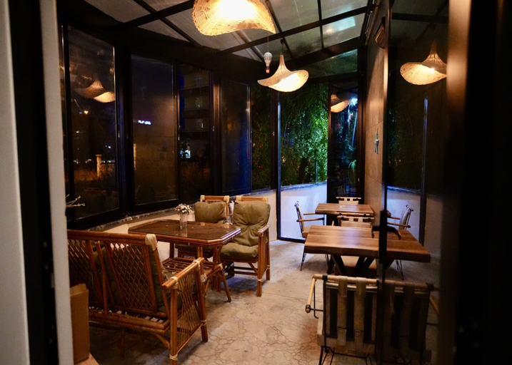 Food & Drinks, AYKA OTEL, Merkez