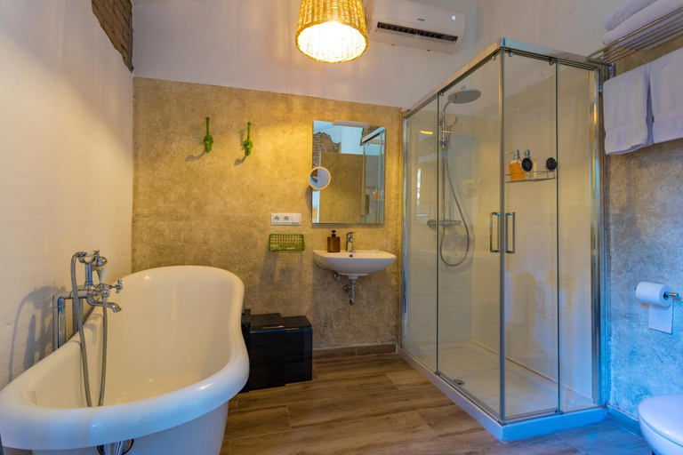 Bathroom 3, Hotel Torre Barcelona, Barcelona