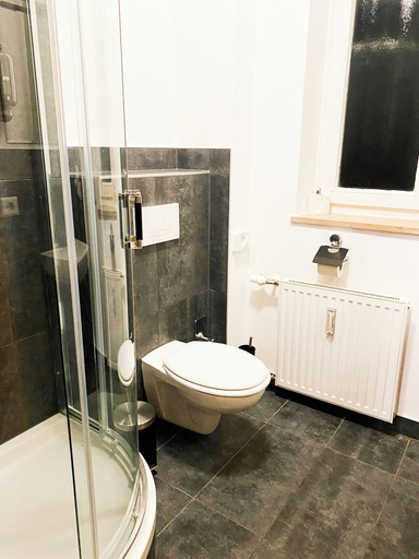 Bathroom 5, Hotel Zur Linde, Nordsachsen