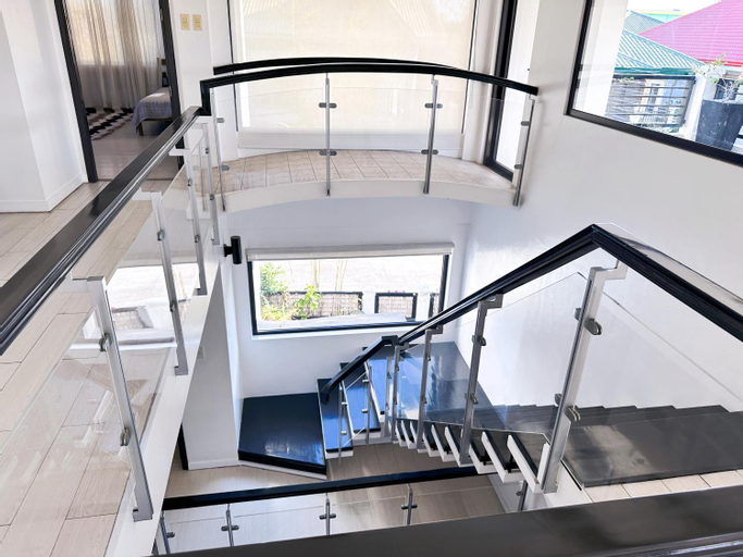 Others 4, Luxury Villa Deluxe Suite For Four, Las Piñas