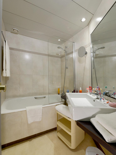 Bathroom 5, Residence Resideal Antibes, Alpes-Maritimes
