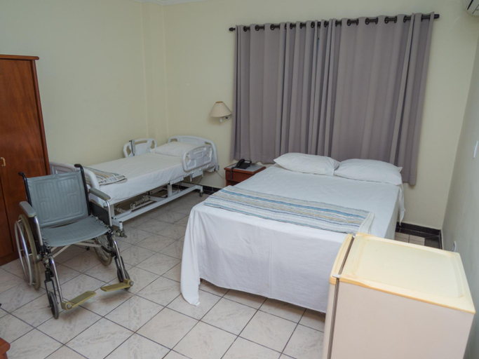 Bedroom 2, Lito Palace Hotel, Registro