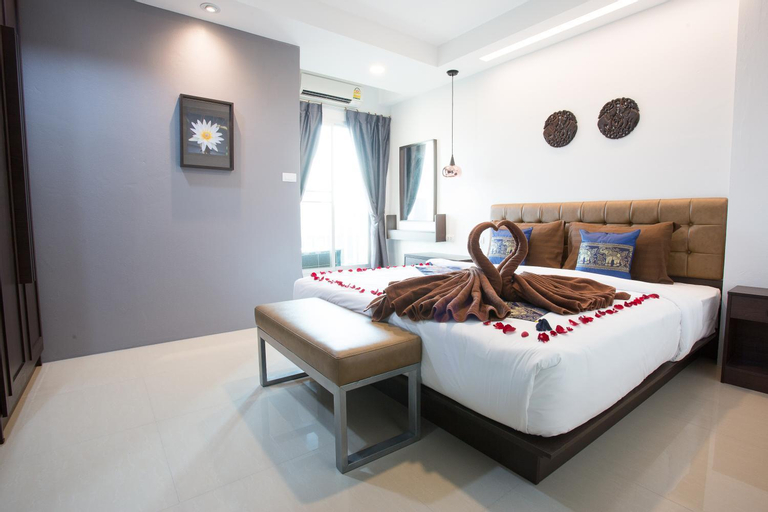 Bedroom 6