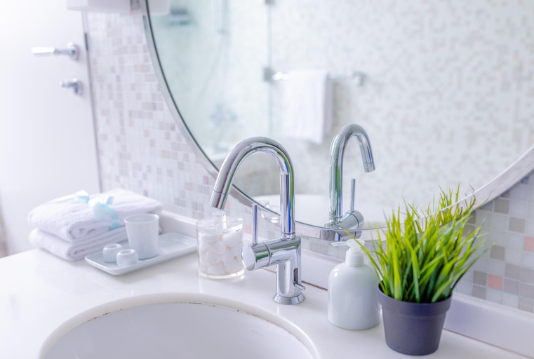 Bathroom 7