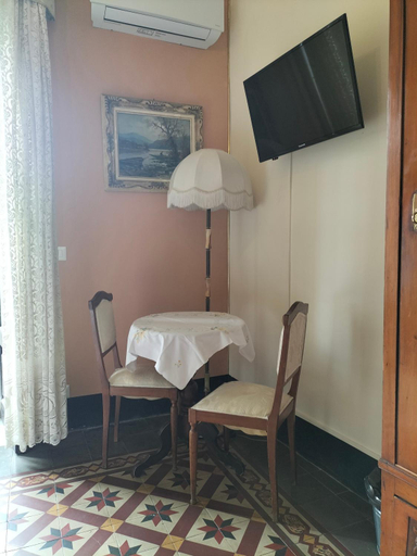 Others 5, B&B Chapo, Catania