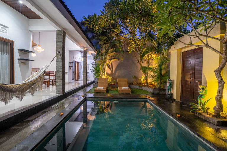 Swimming Pool 26