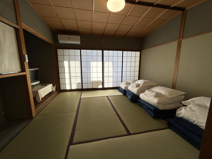 Bedroom 2, 高島市安曇川町琵琶湖徒歩3分エクシブ 高島 近くBbQ自転車無料貸出, Takashima
