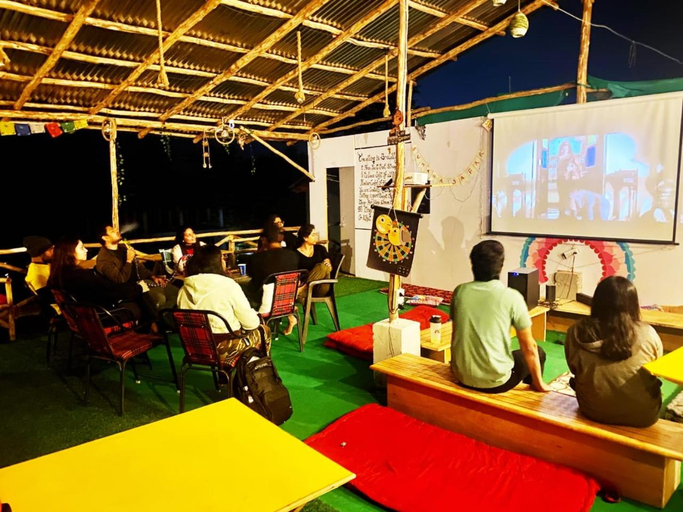 Food & Drinks, Safar Hostel Manali, Kullu