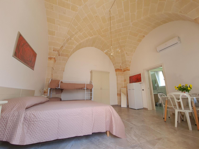 Others 3, Casa Vacanza Fontana, Taranto