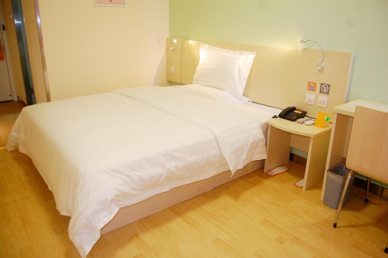 Bedroom 3, 7 Days Inn Qinhuangdao Railway Station, Qinhuangdao