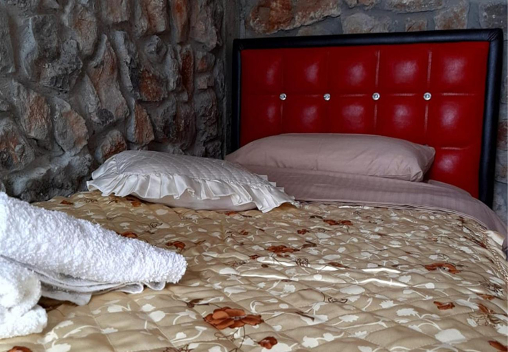 Bedroom 2, Hotel Villa Stone Dream Bar Restaurant, Pogradecit