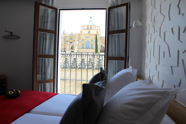 Others 5, Hotel Caireles, Córdoba