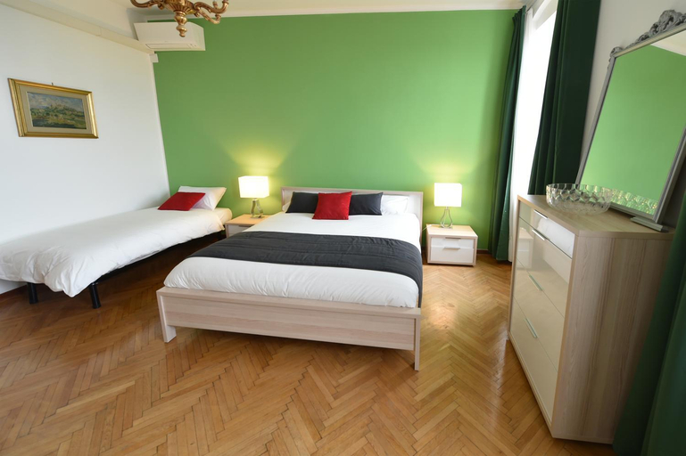 Others 5, B&B Al Giardino Leonor, Trieste