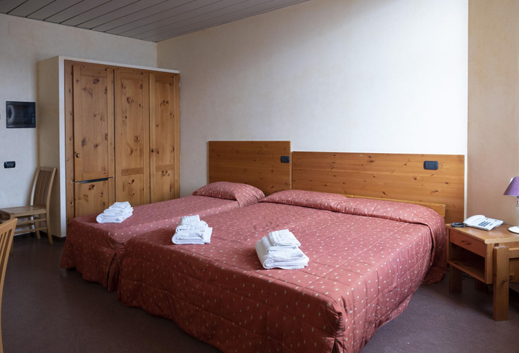 Bedroom 2, Pracatinat Hotel and Restaurant, Torino