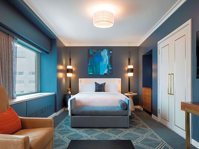 Bedroom 3, Fairmont The Queen Elizabeth, Montréal