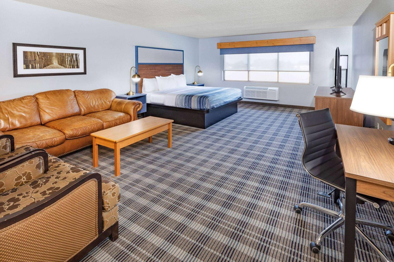 Bedroom 8