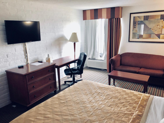 Bedroom 4, Knights Inn - Poe Avenue Dayton, OH, Montgomery