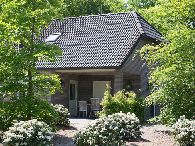 Others 4, Villa in Netherlands with Sauna  Comfort, Uden