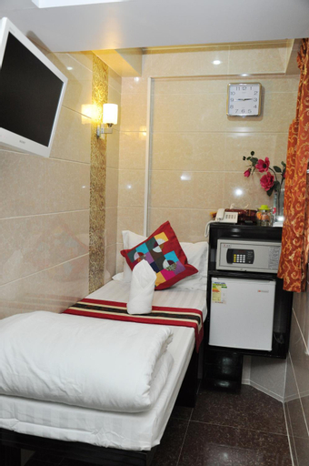 Bedroom 14
