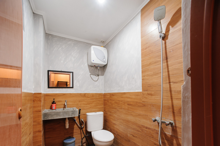 Bedroom 4, RedDoorz Plus @ Jalan Raden Intan Lampung, Bandar Lampung