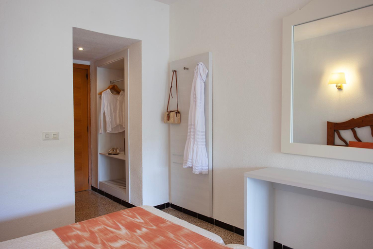 Bathroom 4, Hotel y Apartamentos Playa Mar, Baleares