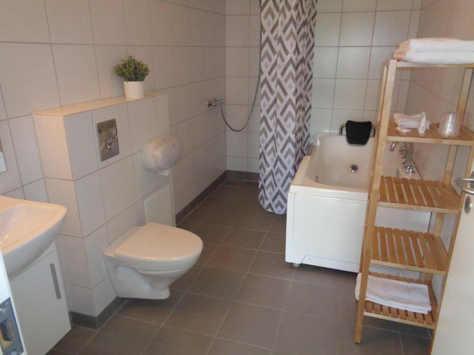 Bathroom 3, Hotel St. Binderup, Rebild
