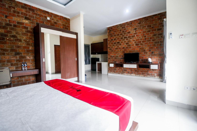 Bedroom 8