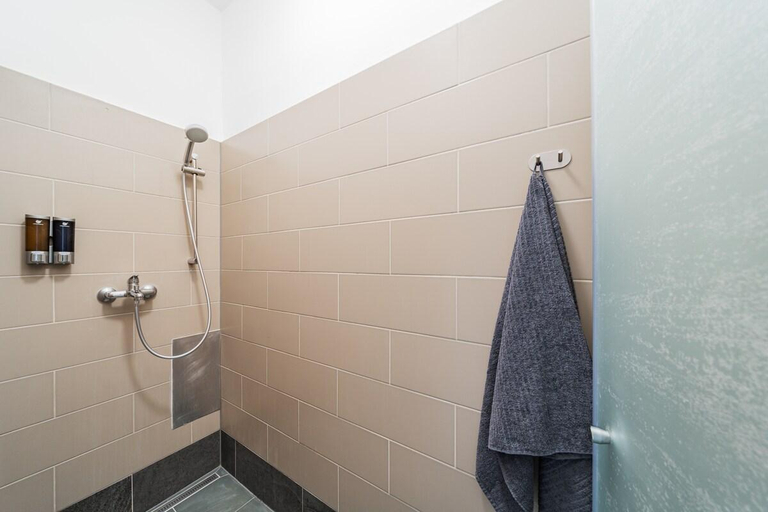 Bathroom 3, NEW: 3 Bedrooms - 75sqm - 15 Min. City Center, Wien