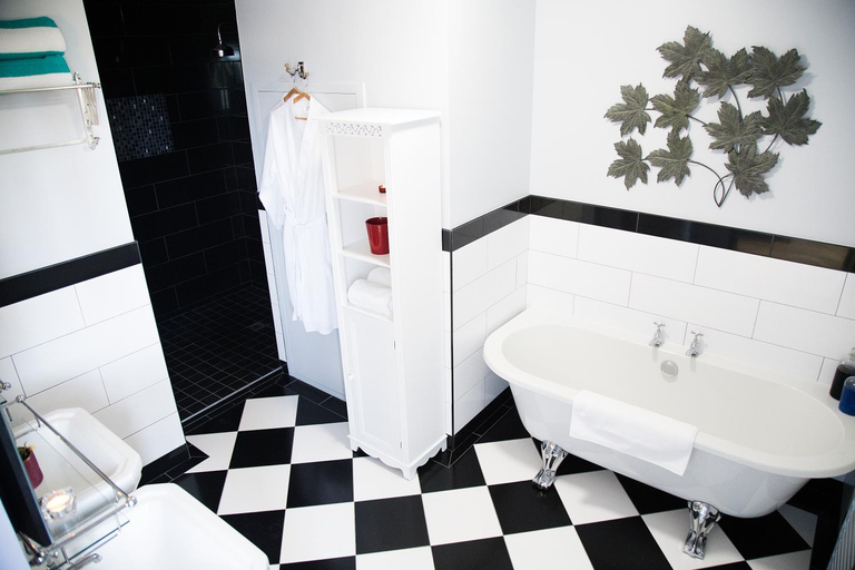 Bathroom 5, Chateau De Jalesnes, Maine-et-Loire