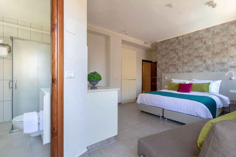 Bedroom 2, DEM Hotel