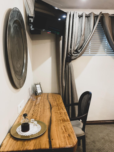 Others 5, Danlee Overnight Accommodation, Capricorn