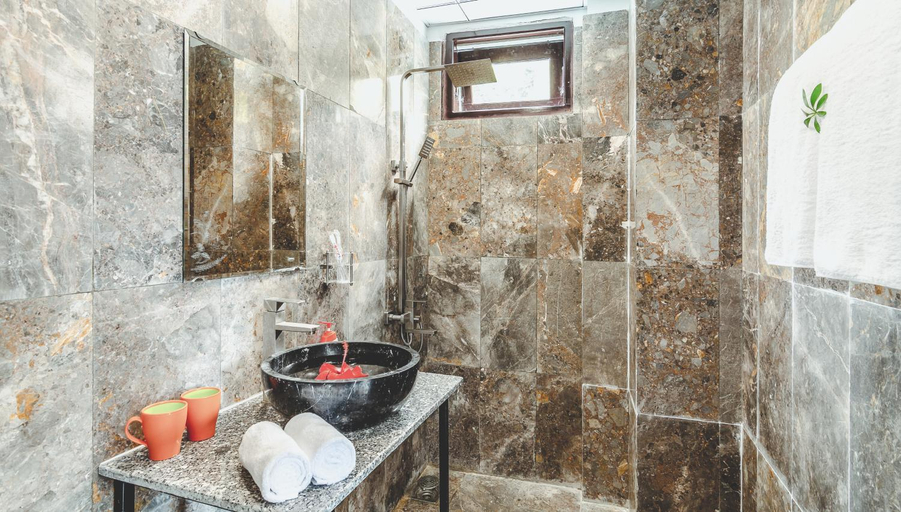 Bathroom 3, GIA THANH HOMESTAY, Da Nang