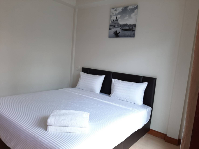 Bedroom 17