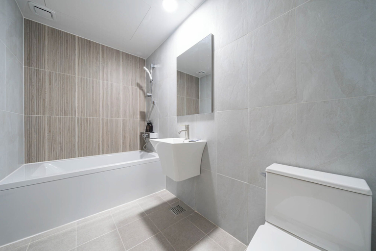 Bathroom 3, Hwajeong Hotel jun, Goyang