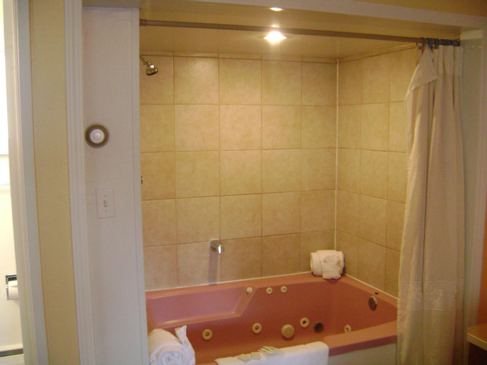 Bathroom 20