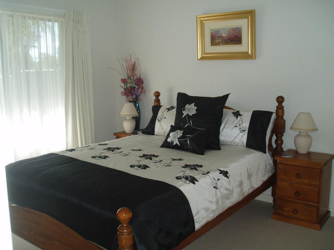 Bedroom 13