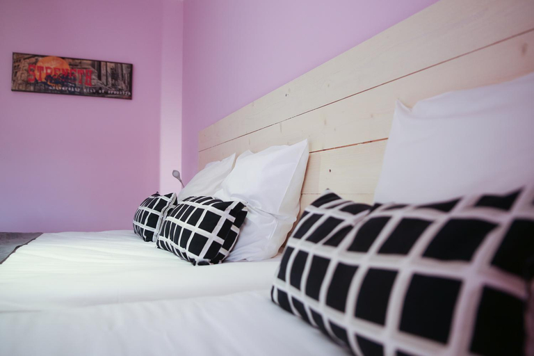 Bedroom 3, Hotel La Couronne, Lot-et-Garonne