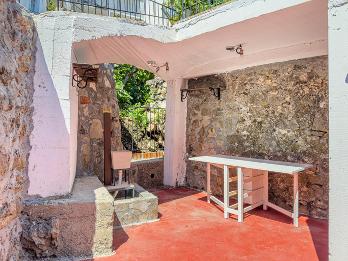 Others 2, Villa Lisinj apartments